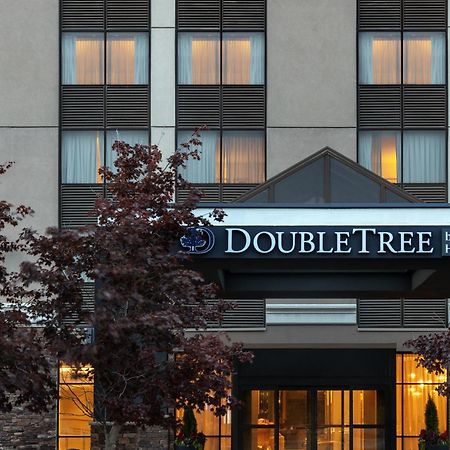 Hotel Doubletree By Hilton Kitchener Esterno foto