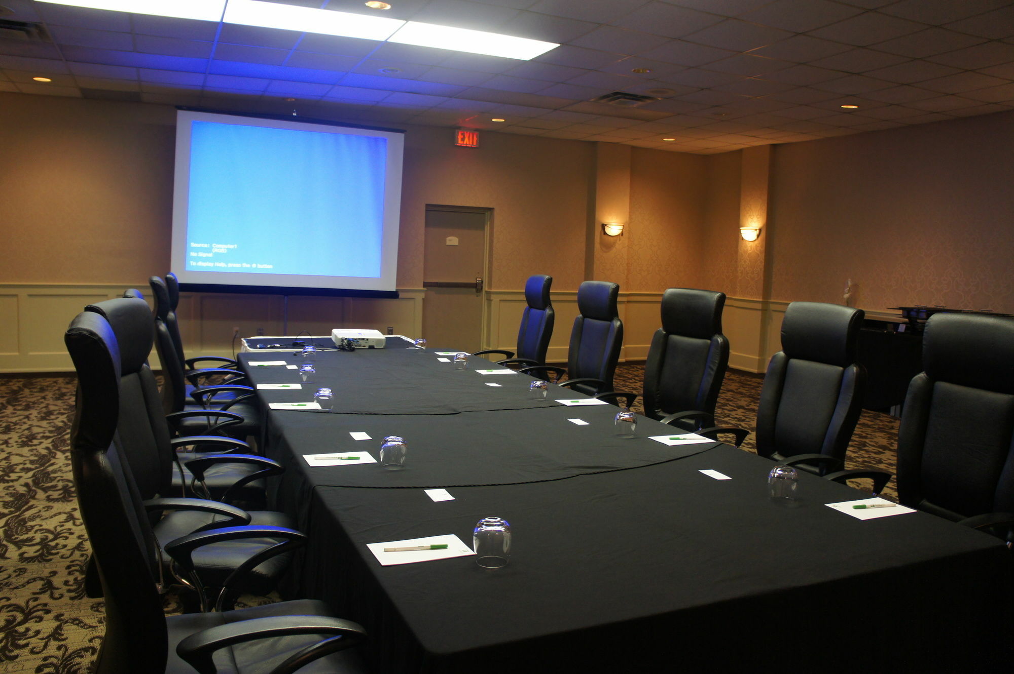 Hotel Doubletree By Hilton Kitchener Esterno foto