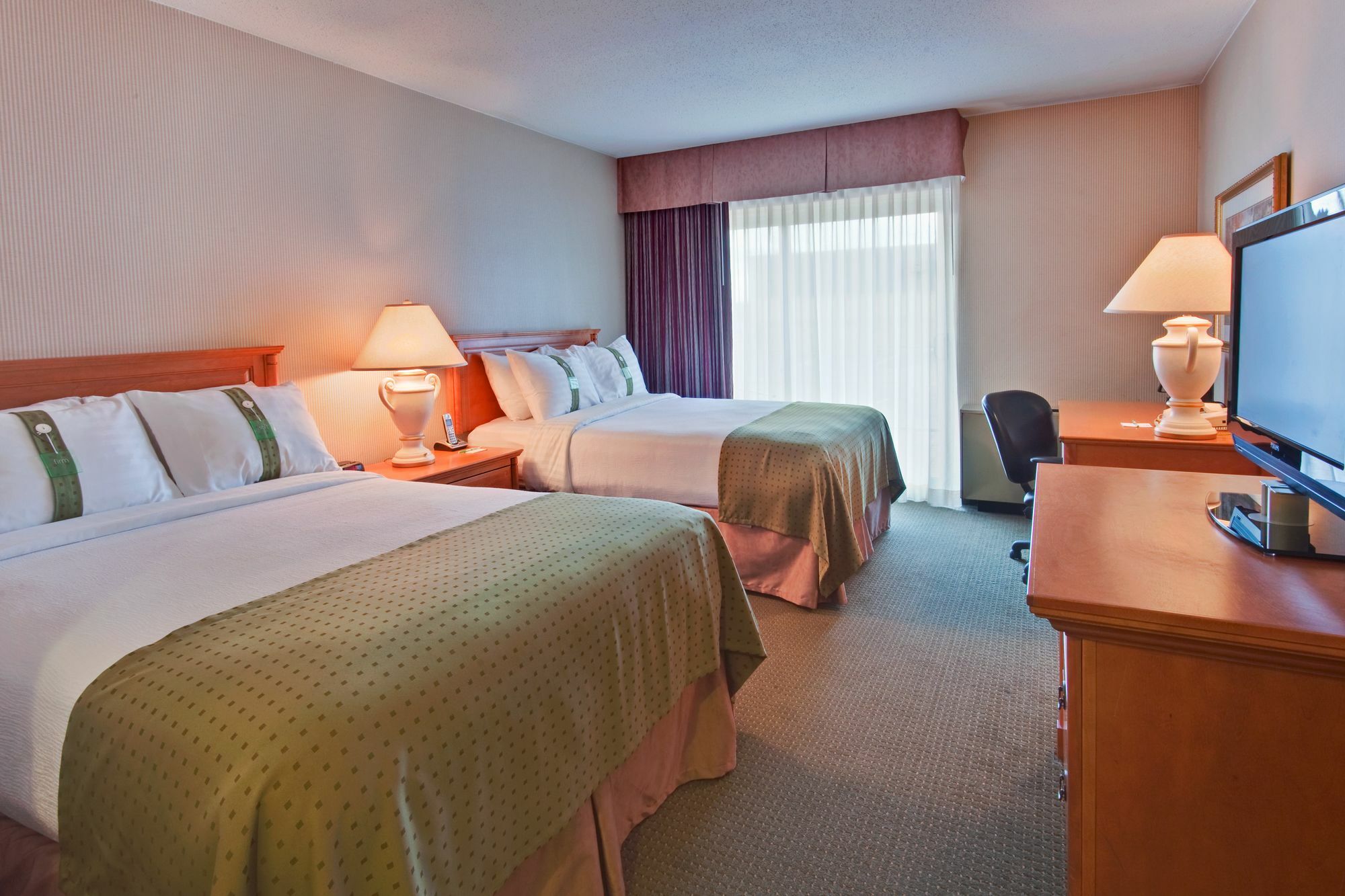 Hotel Doubletree By Hilton Kitchener Esterno foto
