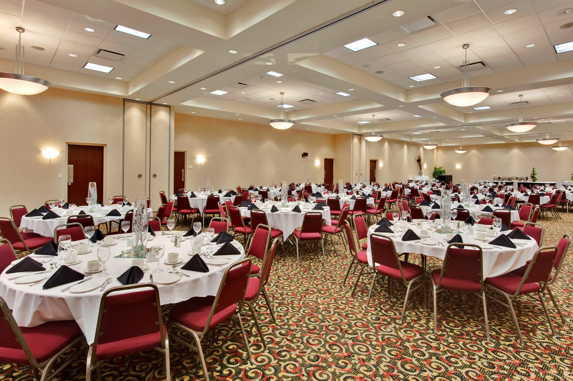 Hotel Doubletree By Hilton Kitchener Esterno foto
