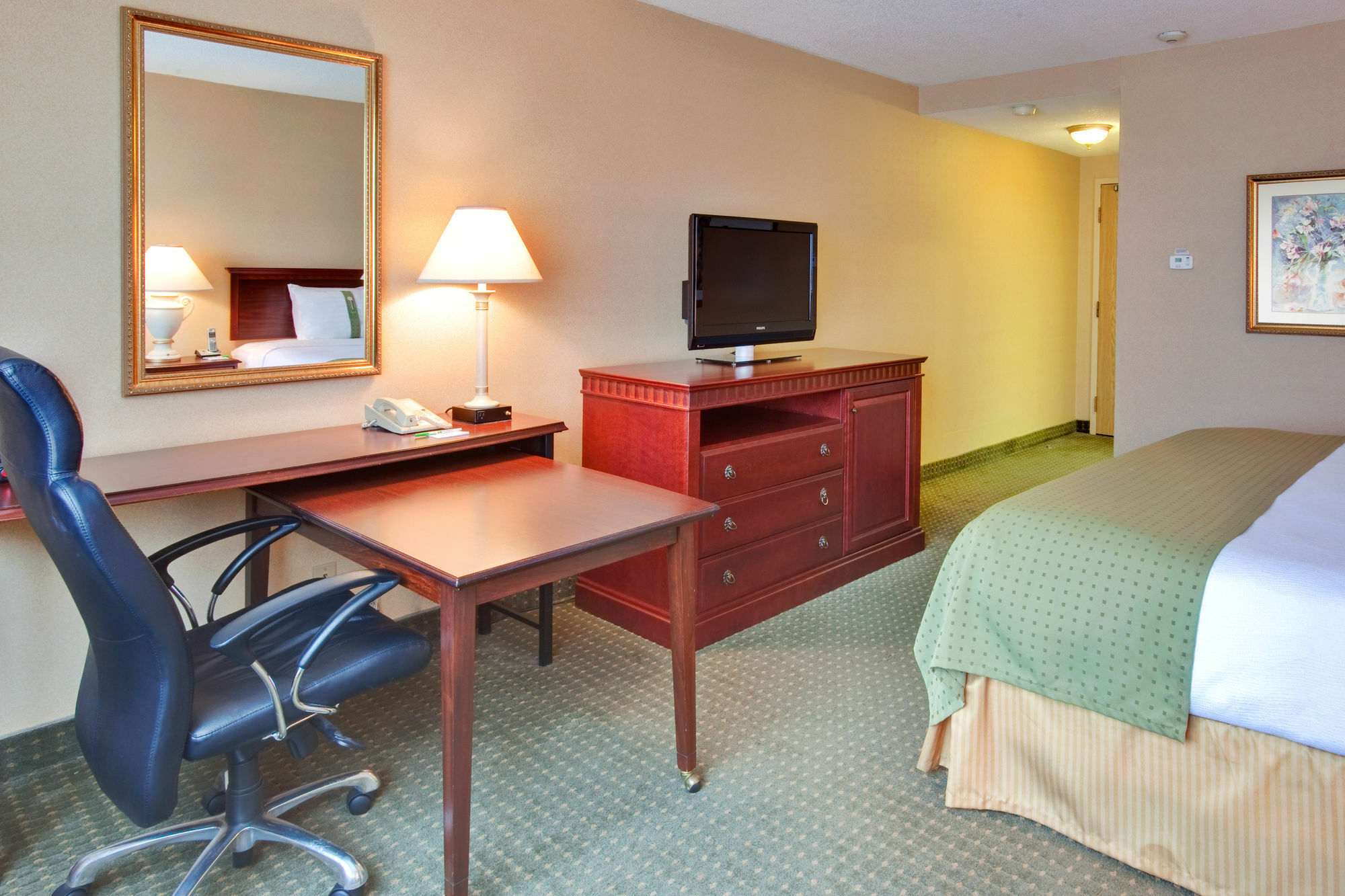 Hotel Doubletree By Hilton Kitchener Esterno foto