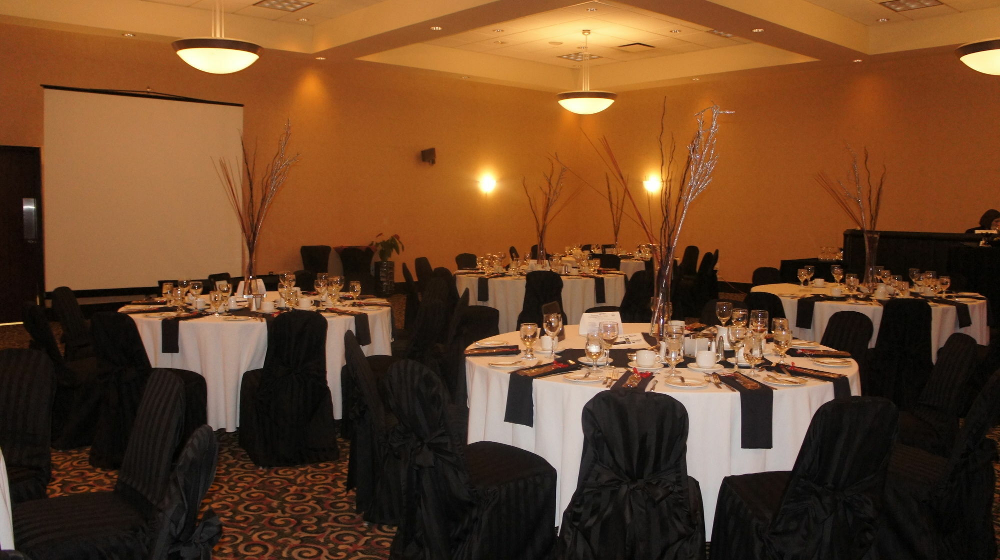 Hotel Doubletree By Hilton Kitchener Esterno foto