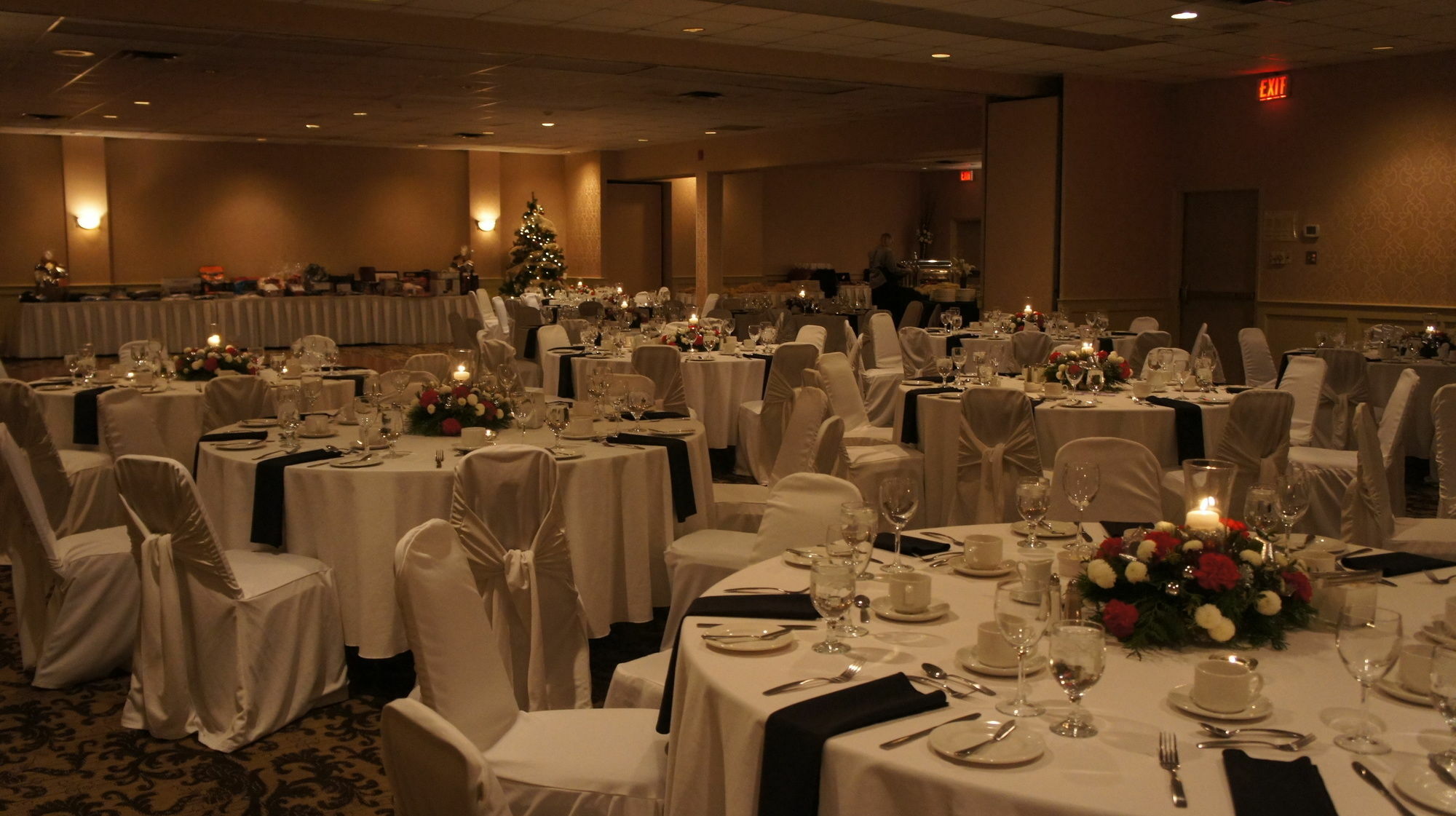 Hotel Doubletree By Hilton Kitchener Esterno foto